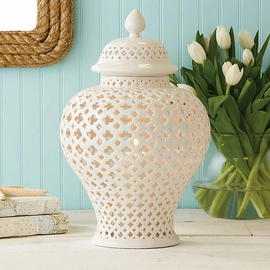 New 🤩 Unbranded Large Pierced Covered Lantern 🥰 - Image 2