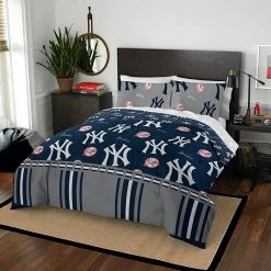 Hot Sale 👏 Unbranded New York Yankees Queen Comforter Set 😍