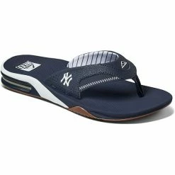 Budget ❤️ Unbranded Men's REEF New York Yankees Fanning Bottle Opener 🩴 Sandals ⭐