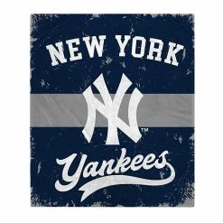 Wholesale 👍 Unbranded New York Yankees Retro Stripe Flannel Fleece Blanket ✔️