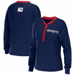New ✨ Unbranded 👩 Women's WEAR By Erin Andrews Navy New England Patriots Waffle Henley Long Sleeve T-Shirt 🌟