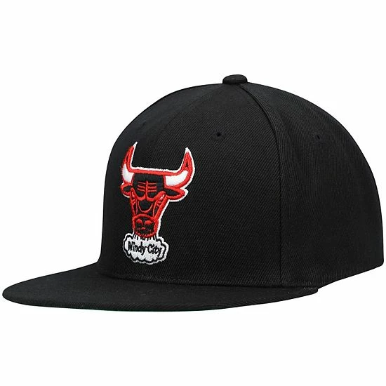 Brand new ✔️ Unbranded Men's Mitchell & Ness Black Chicago Bulls Hardwood Classics Core Snapback Hat ❤️