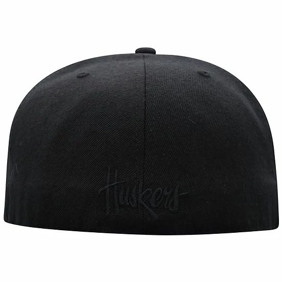 New ๐ Unbranded Men's Top Of The World Nebraska Huskers Black On Black Fitted Hat โญ - Image 5