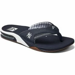 Top 10 💯 Unbranded 👩 Women's REEF New York Yankees Fanning Bottle Opener 🩴 Sandals 🔥